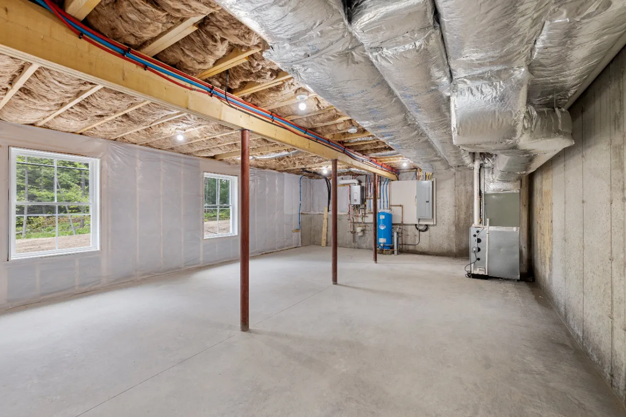 Finished basement in New York